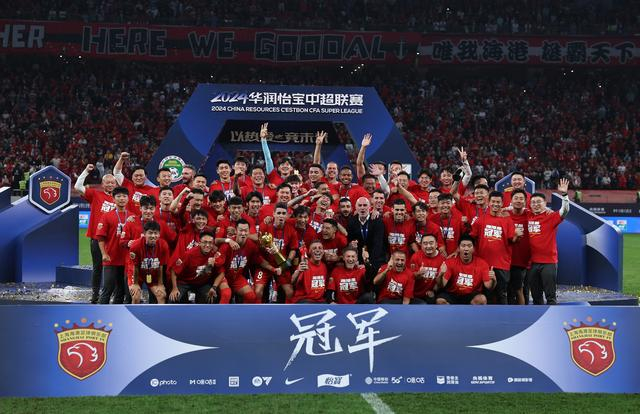 上海海港迎中超关键赛；今夜内部沟通；信心回归；更衣室氛围转暖